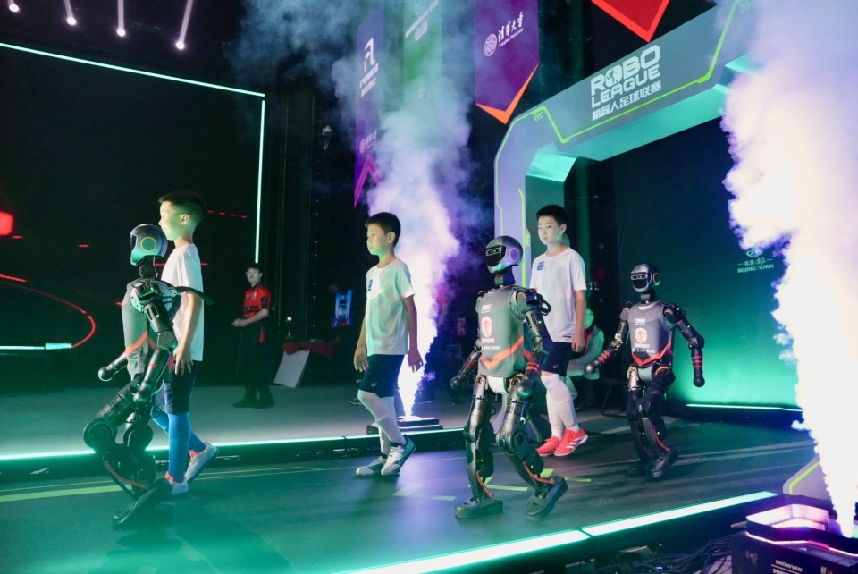 年引进布鲁 年引进布鲁