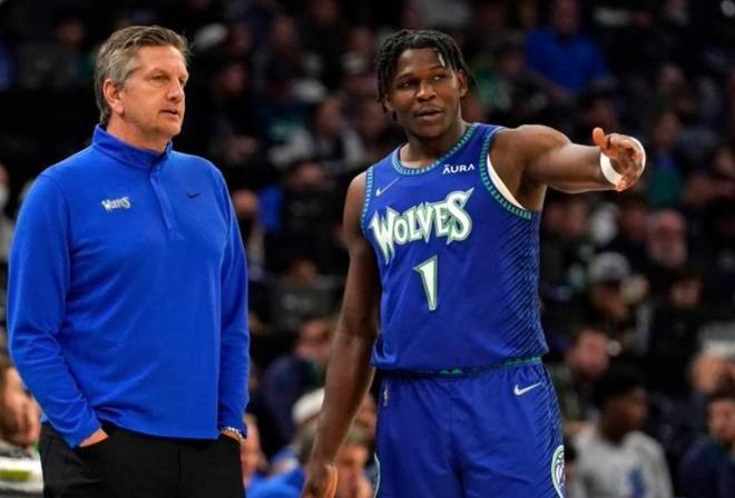 更展现在他 更展现在他