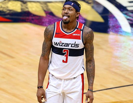 对他未来发 对他未来发