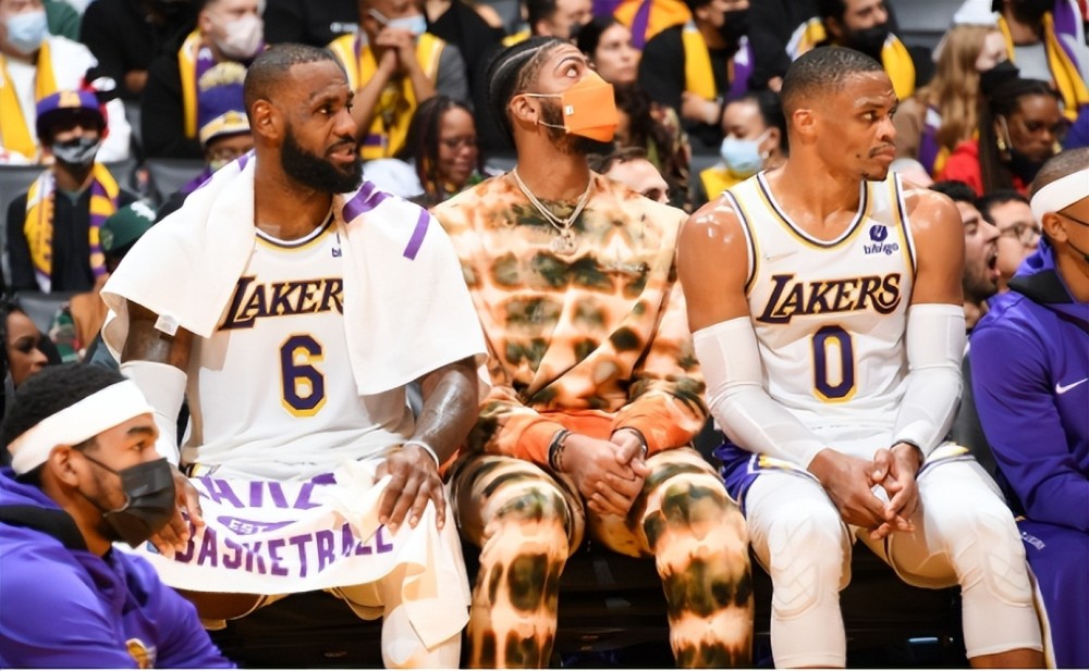 多人不硬拼 多人不硬拼